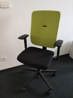Fotel Steelcase 34 sec. czarno-zielony