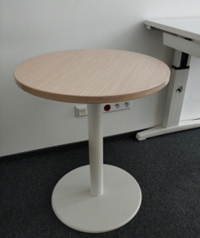 Stoliki Steelcase dąb śr. 80 i śr. 60