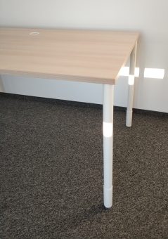 Biurko MIKOMAX 140x80 dąb białe nogi