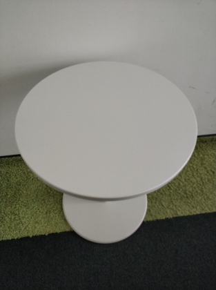 Stolik Steelcase biały śr. 60 - zdjęcie główneStolik Steelcase biały śr. 60 - zdjęcie główne