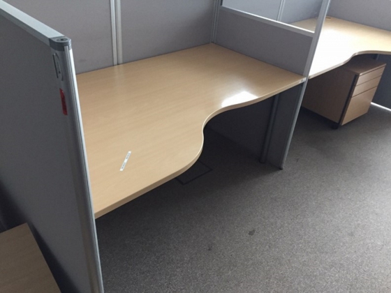 Biurko MARTELA Pinta 160x80 fala jasny buk - zdjęcie główneBiurko MARTELA Pinta 160x80 fala jasny buk - zdjęcie główne